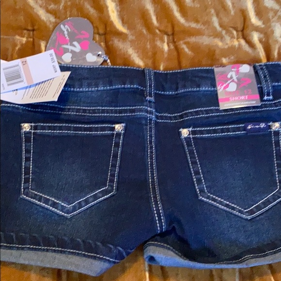 Girls Seven Shorts - Picture 2 of 5